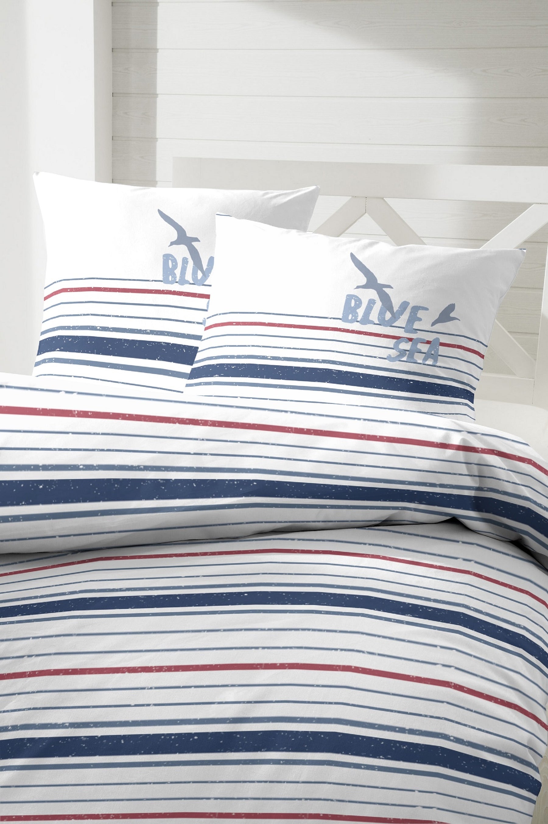 Hahn Perkal Baumwoll Bettwäsche Streifen Schriftzug Weiss Blau Rot