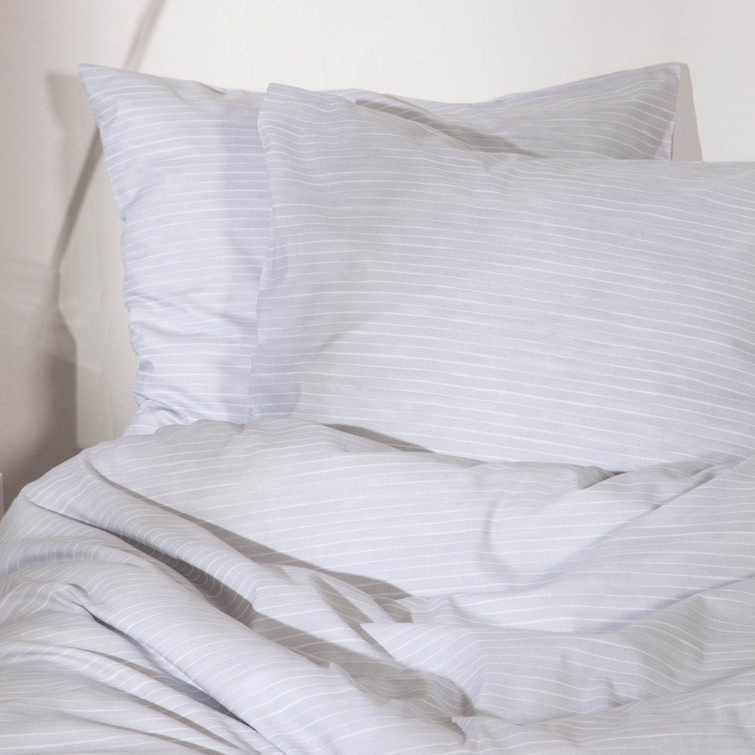 damai Baumwolle Bettwäsche Fjall mit Nadelstreifen Hellgrau