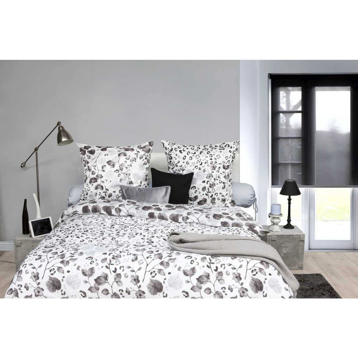 HnL Satin Bettwäsche Blüten Grau Weiß Schwarz Refined Milo 135x200 cm + 80x80 cm