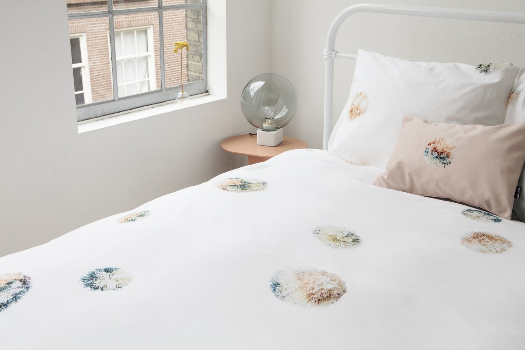 Snurk Baumwolle Bettwäsche Pom Pom mit Wollbommel Print Weiß